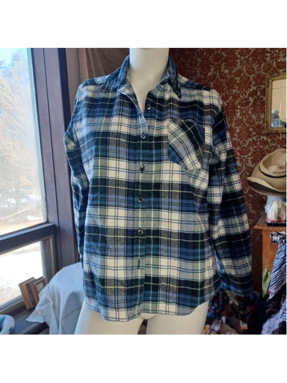 The Vermont flannel company shirt women's small